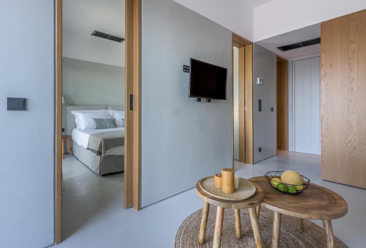 Ariadne Apartment