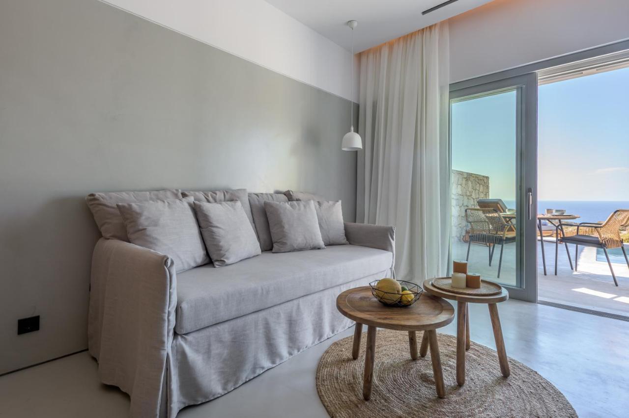 Ariadne Apartment